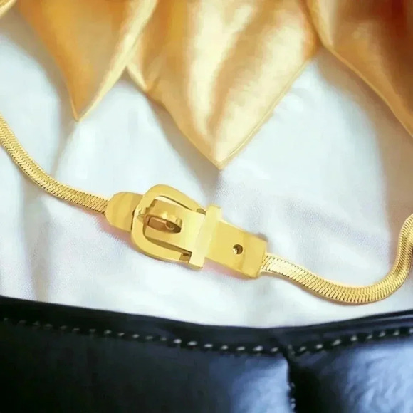 🆕️Buckle Choker Trendy Statement Necklace 18K Gold Plated Stainless Steel - Picture 8 of 12